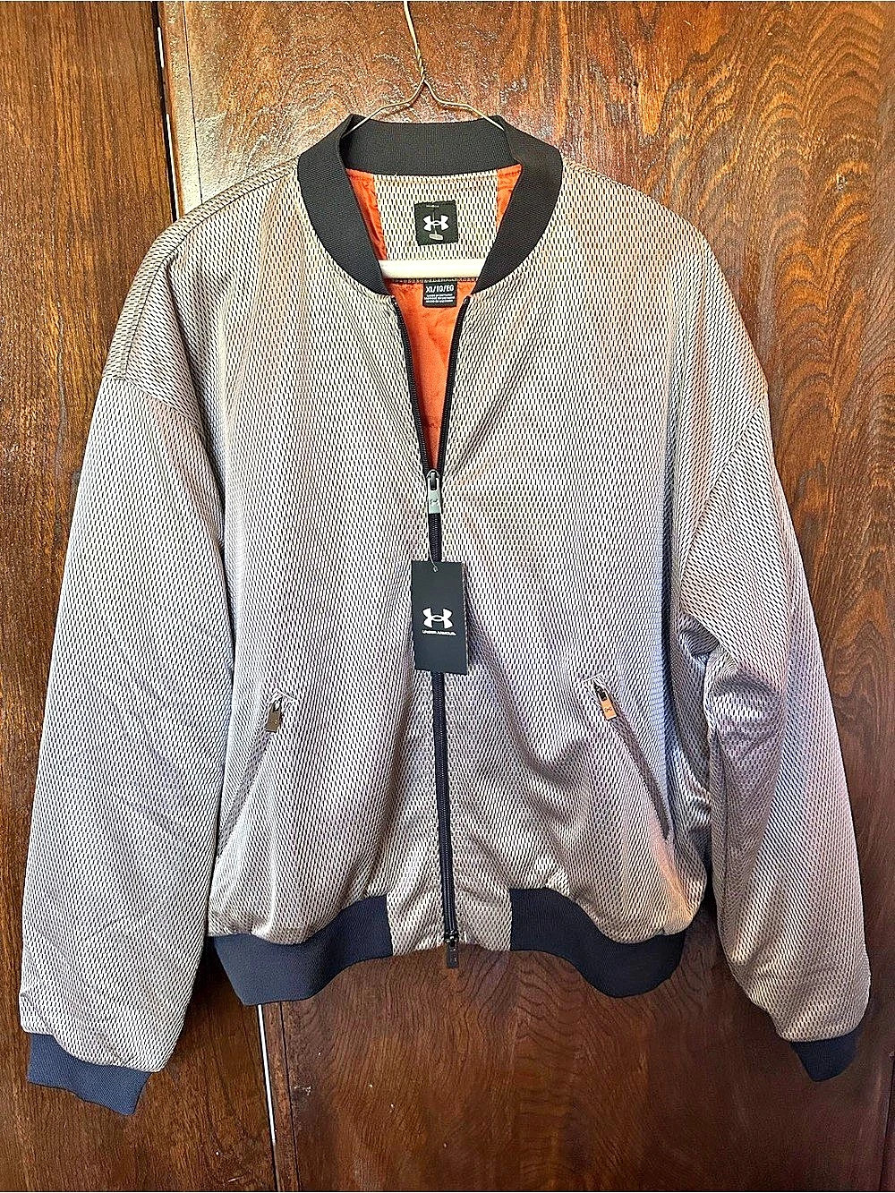 Under Armour UA Sportstyle Elite Bomber Jacket Gray Women’s XL NWT Retails $245